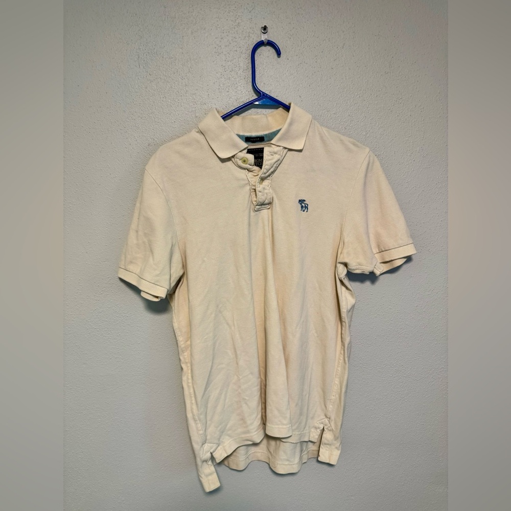 Abercrombie & Fitch Men’s Vintage Moose Logo Short Sleeve CreamPolo. Large. Used